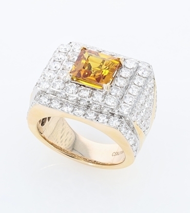 Picture of Impressive 18 Karat Gold, Citrine and Diamond Cocktail Ring